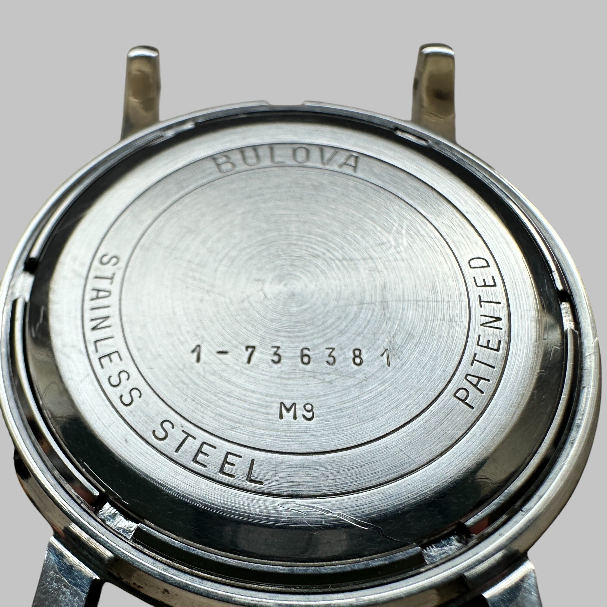 Genuine original vintage case from BULOVA of the model 1-736381 of line ACCUTRON