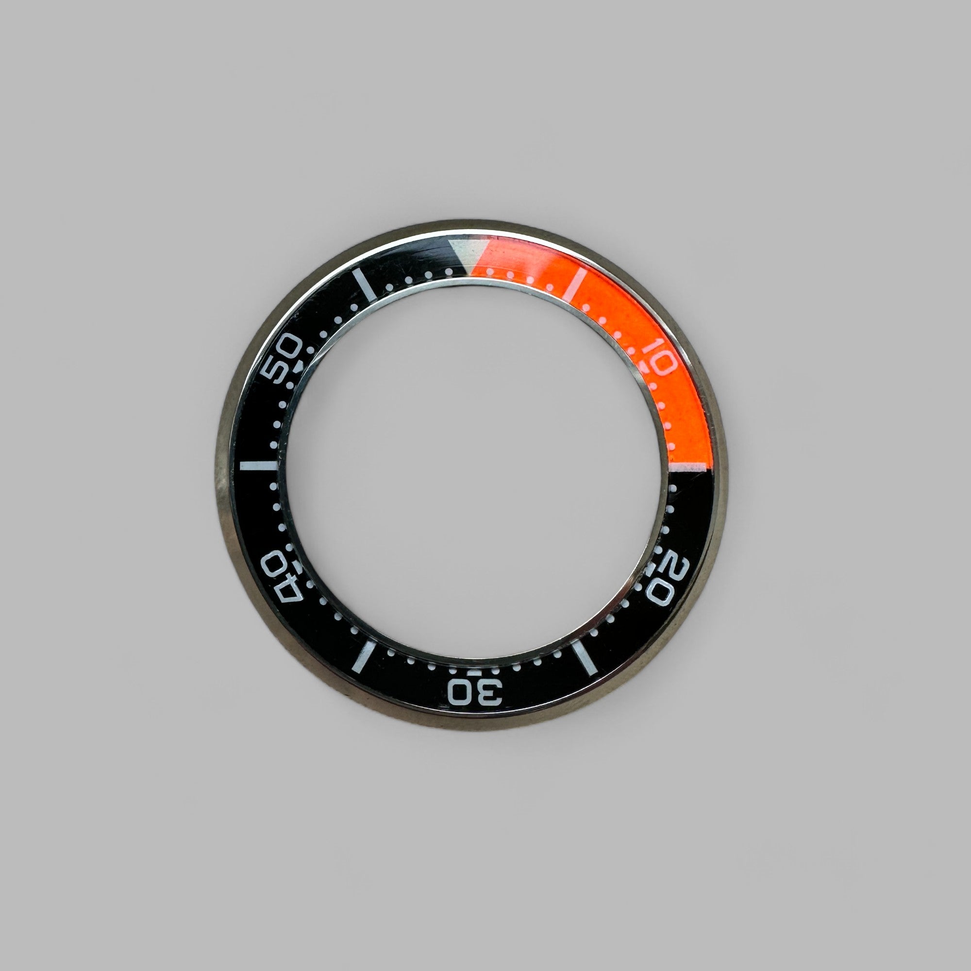 Genuine original vintage bezel from DARWILL for caliber 101