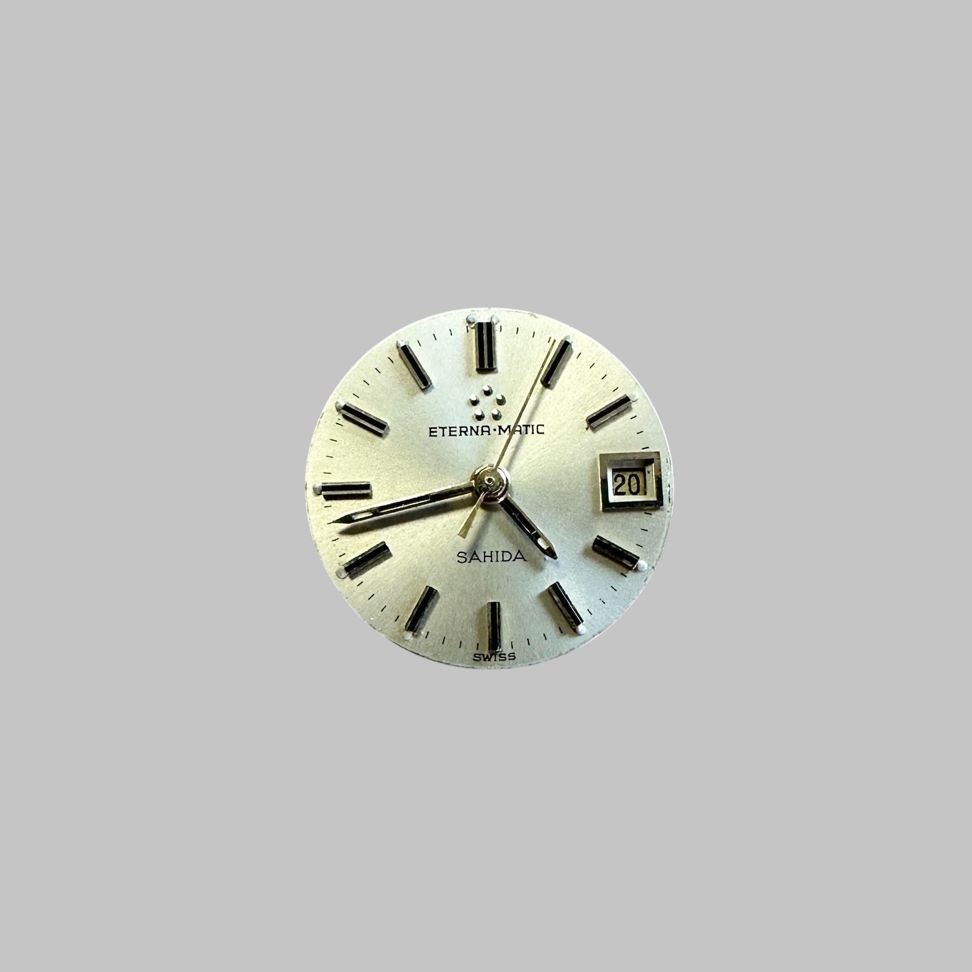 ETERNA CAL. 2671-1 - INCOMPLETE MOVEMENT WITH DIAL AND HANDS SAHIDA GOOD, AUTOMATIC. ROTOR IS MISSING