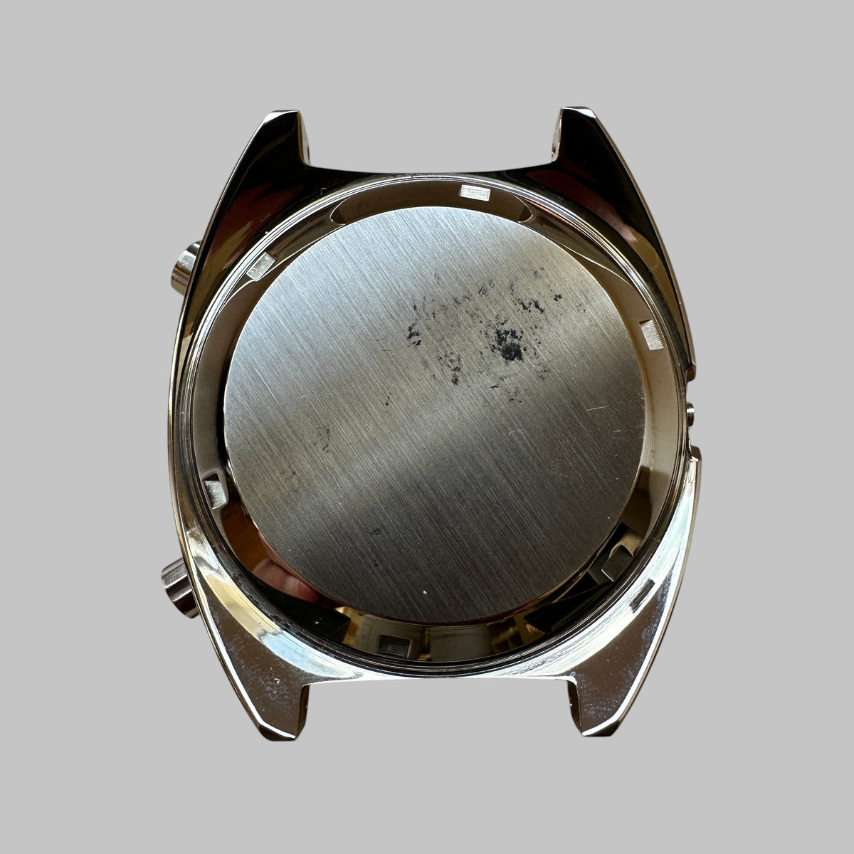 Genuine original vintage case from Heuer for caliber 11/14GMT of the model 1163GMT of line AUTAVIA - side view