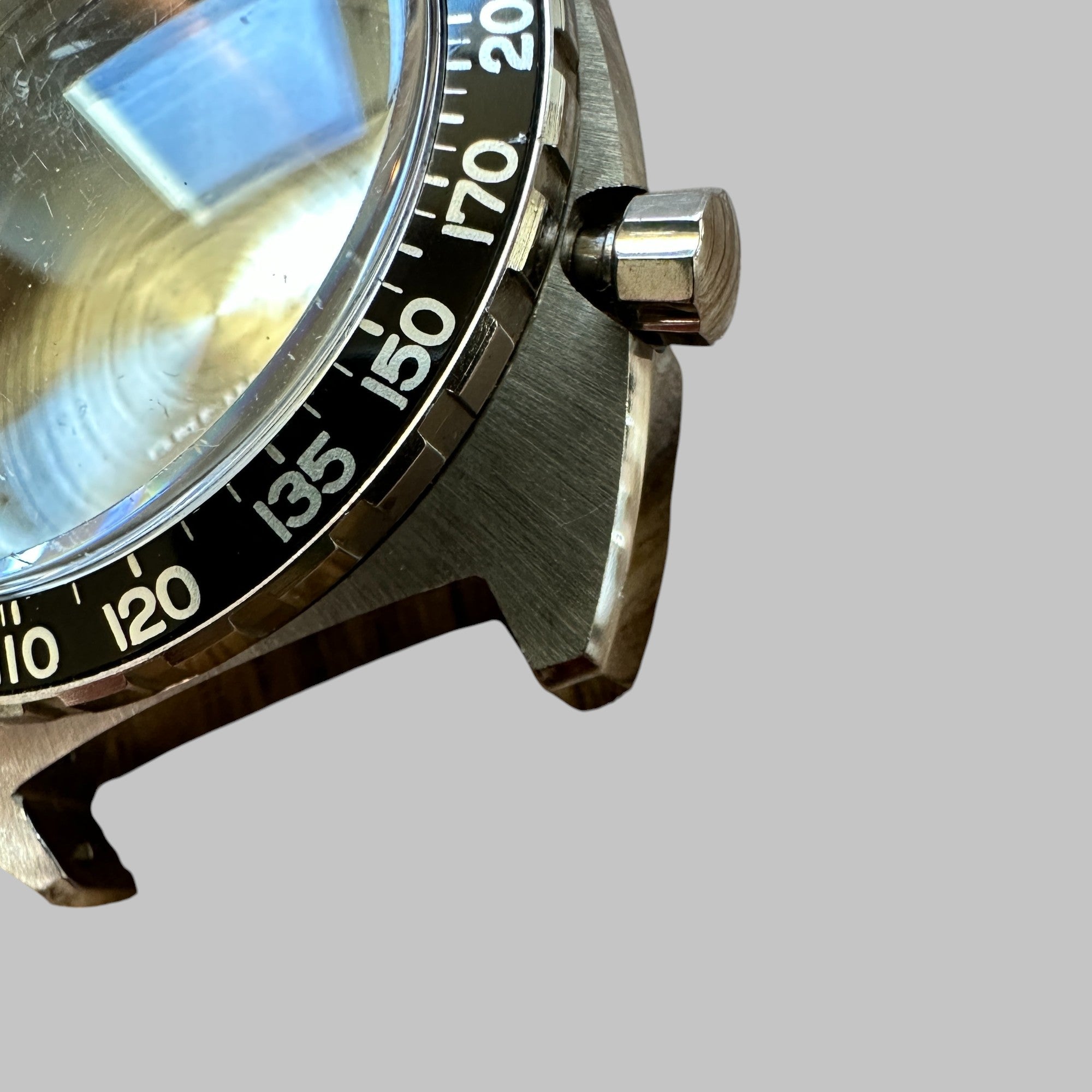 Genuine original vintage case tachy from HEUER for caliber 12 of the model 1163V of line AUTAVIA