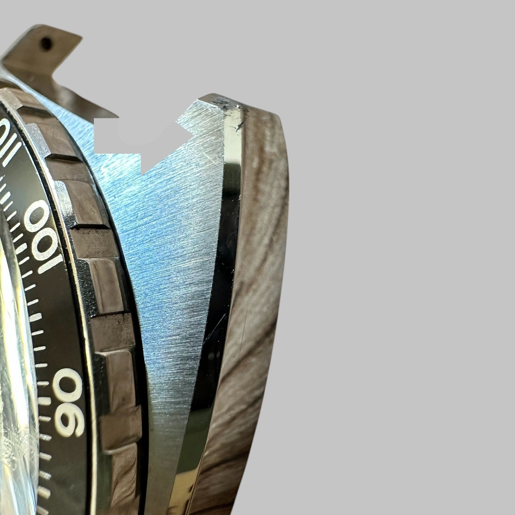 Genuine original vintage case tachy from HEUER for caliber 12 of the model 1163V of line AUTAVIA