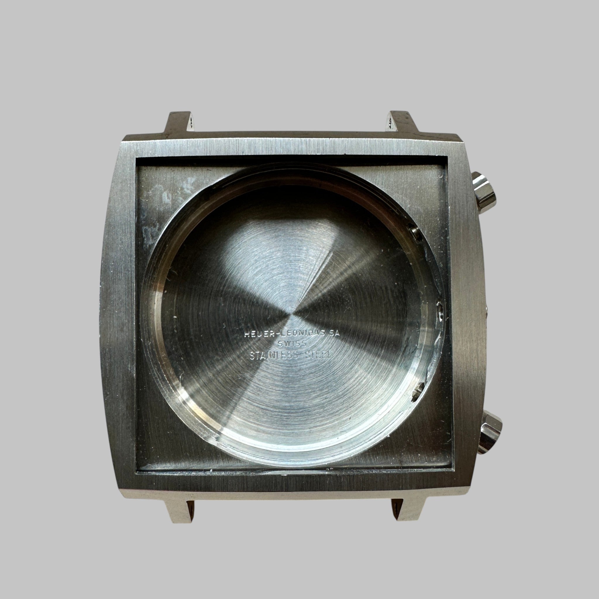 Genuine original vintage case from Heuer for caliber 7740 of the model 740303 of line MONACO - side view