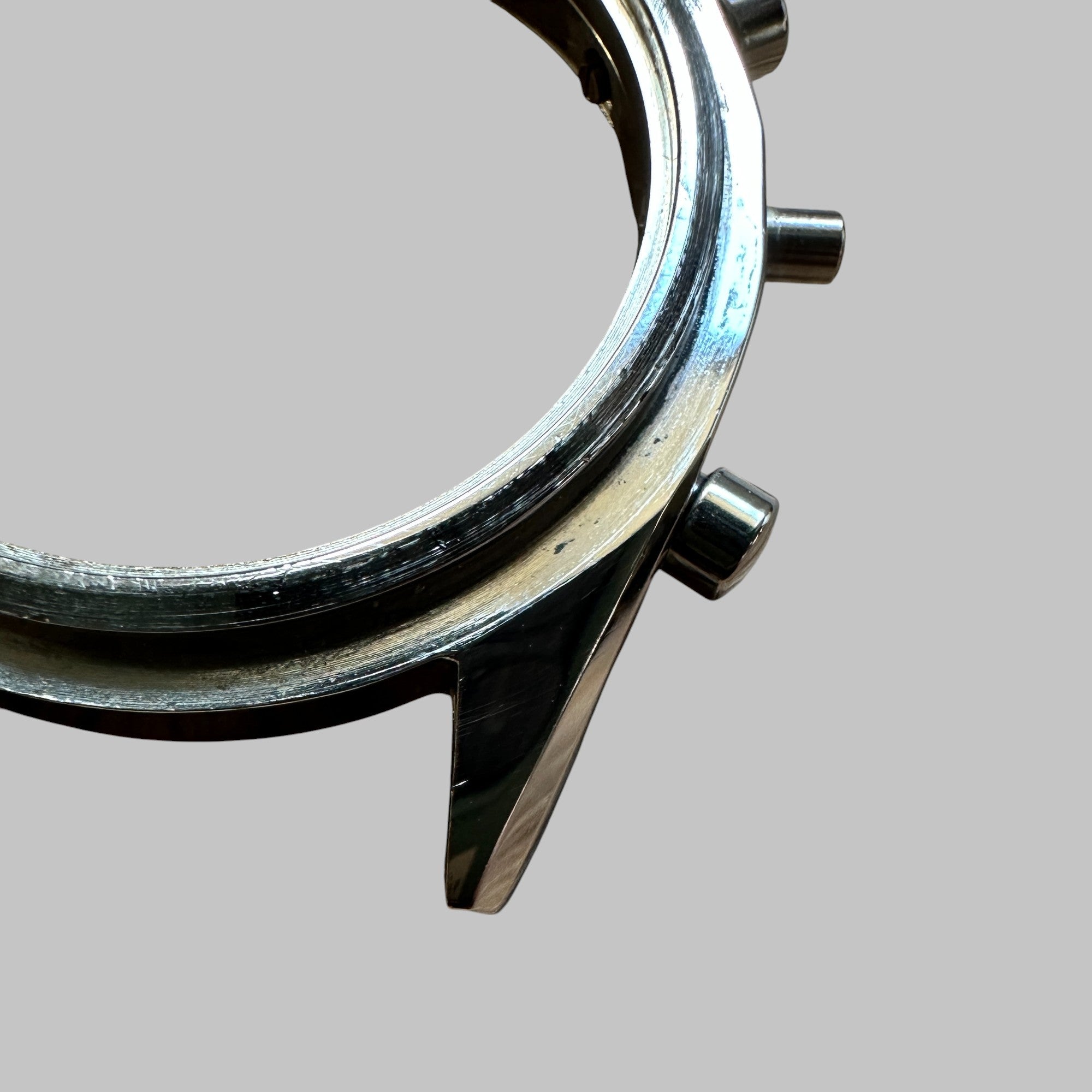 HEUER - BOÎTE AUTAVIA 2446 SCREWBACK CASE CARRURE AVEC POUSSOIRS MKI, 49XXX