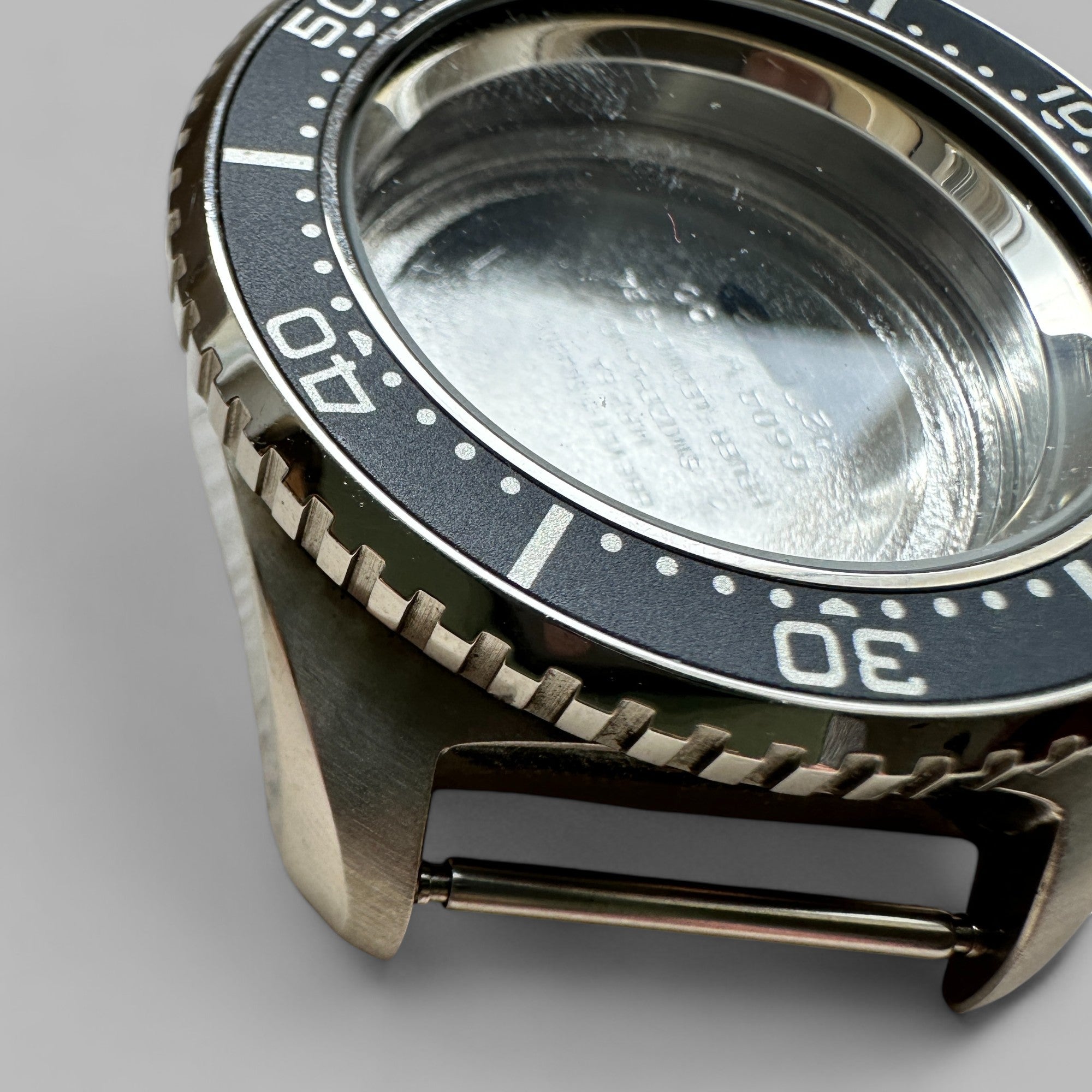 HEUER - BOÎTE DIVER 1000M 980.023L SANS COURONNE, 6604 W 100/ 1272.XXX