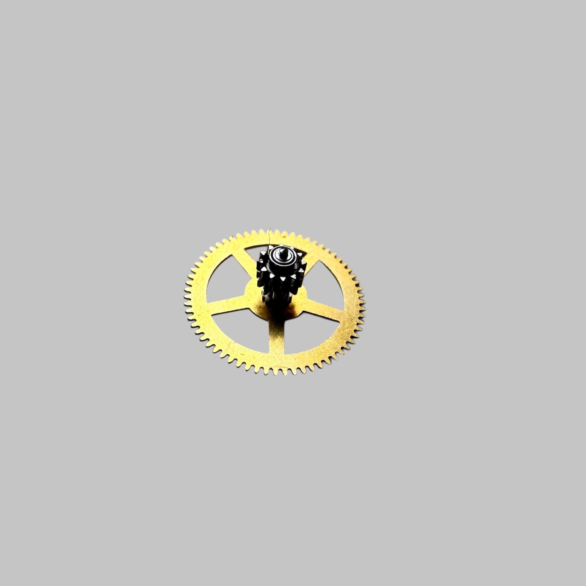 Genuine original vintage large driving wheel from Jaeger-LeCoultre for caliber 1900 (AS) referenced with nomenclature 201 - side view