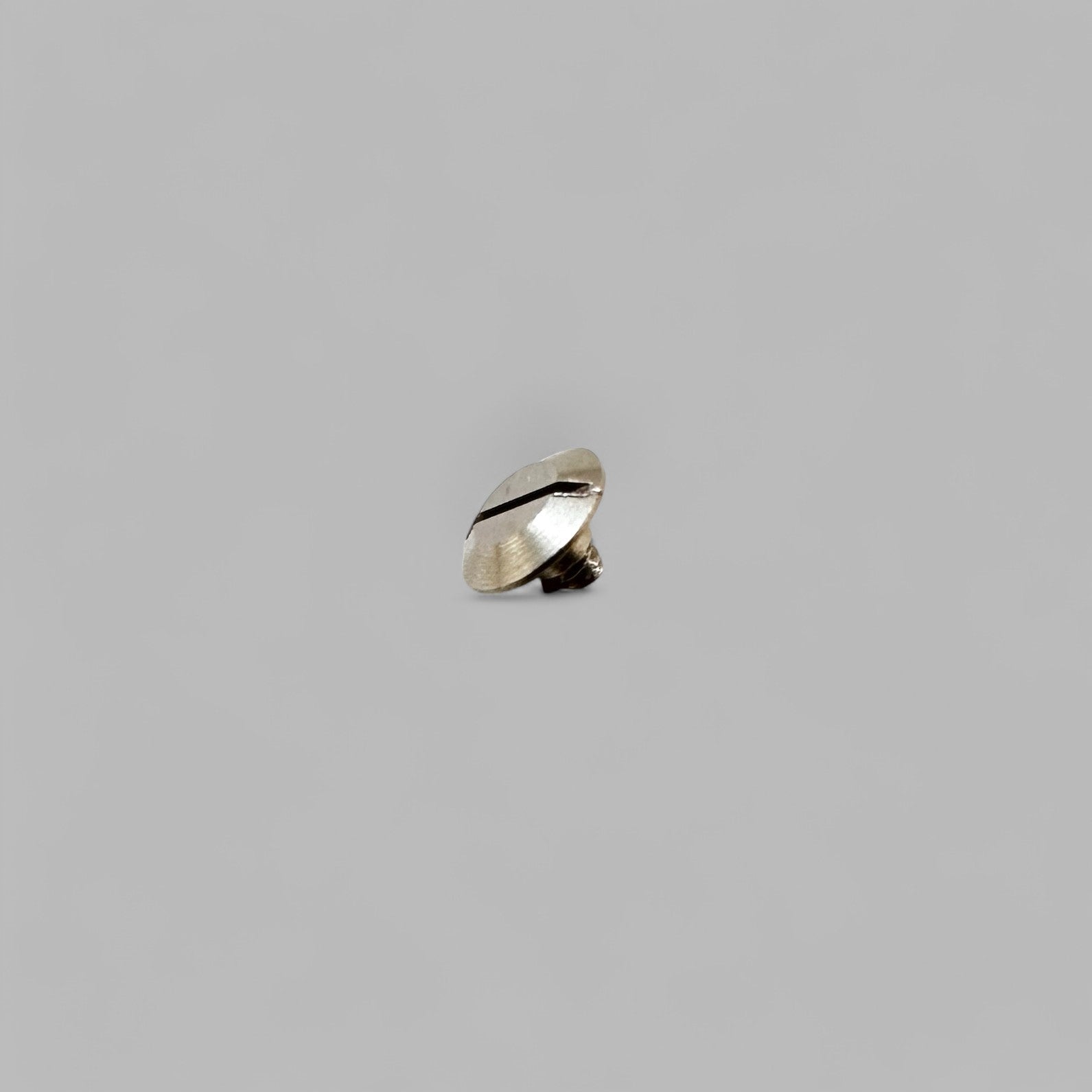 Genuine original vintage sliding gear screw from LANDERON for caliber 148-189 referenced with nomenclature 58100