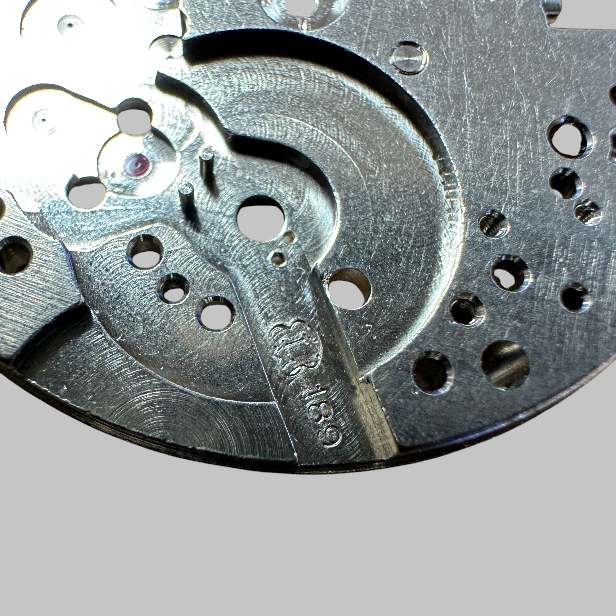 Back of Genuine original vintage mainplate jewelled from LANDERON for caliber 189