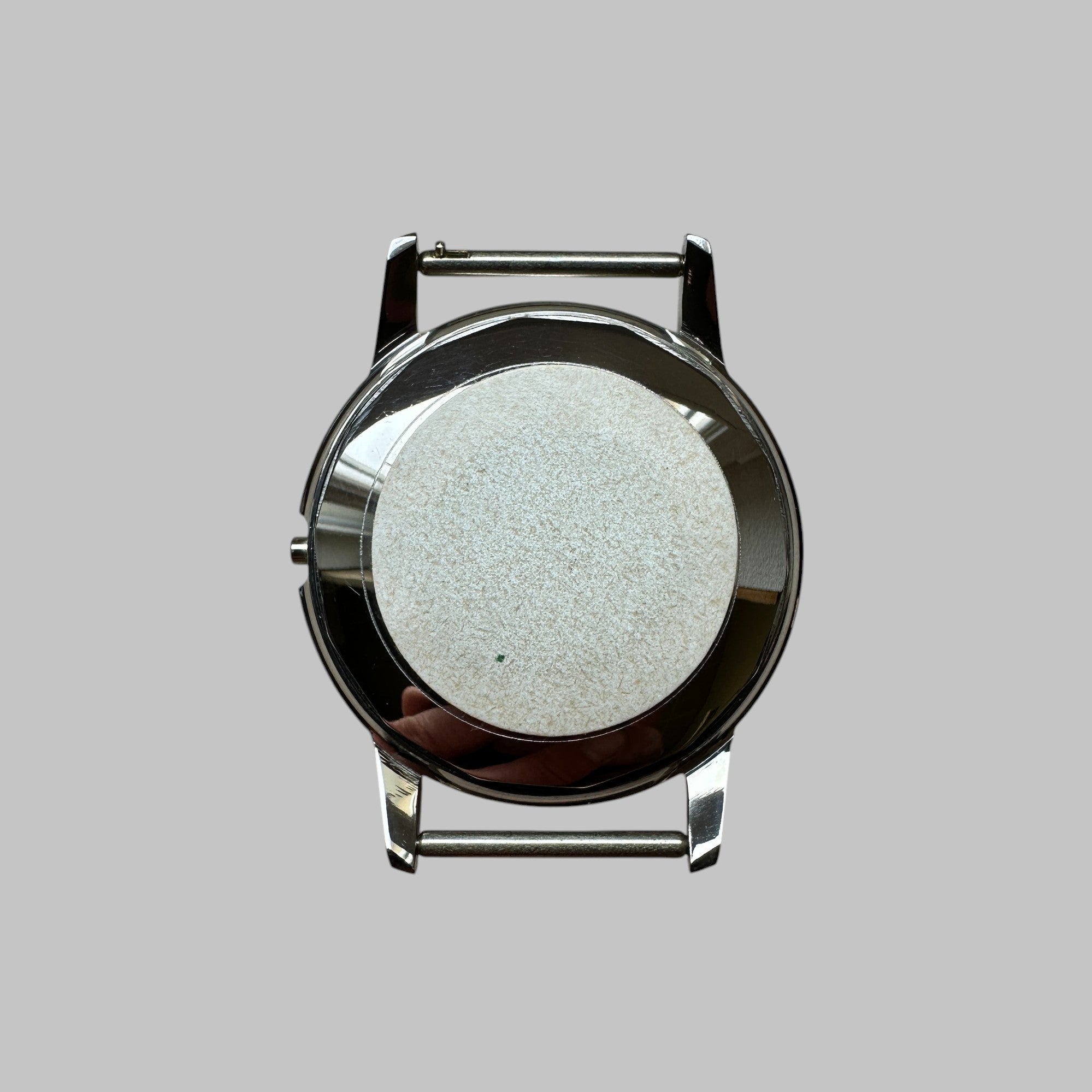 Back of Genuine original vintage case from LEMANIA of the model REFERENCE 9109-2