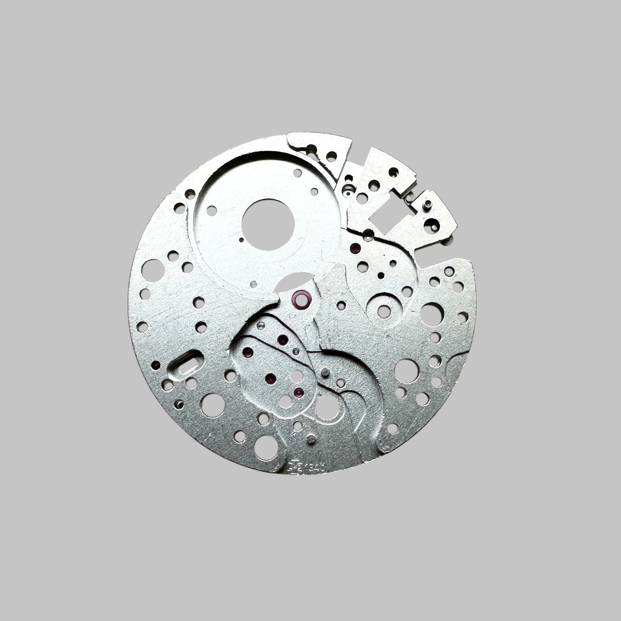 Genuine original vintage mainplate from LEMANIA for caliber 1340 referenced with nomenclature 100