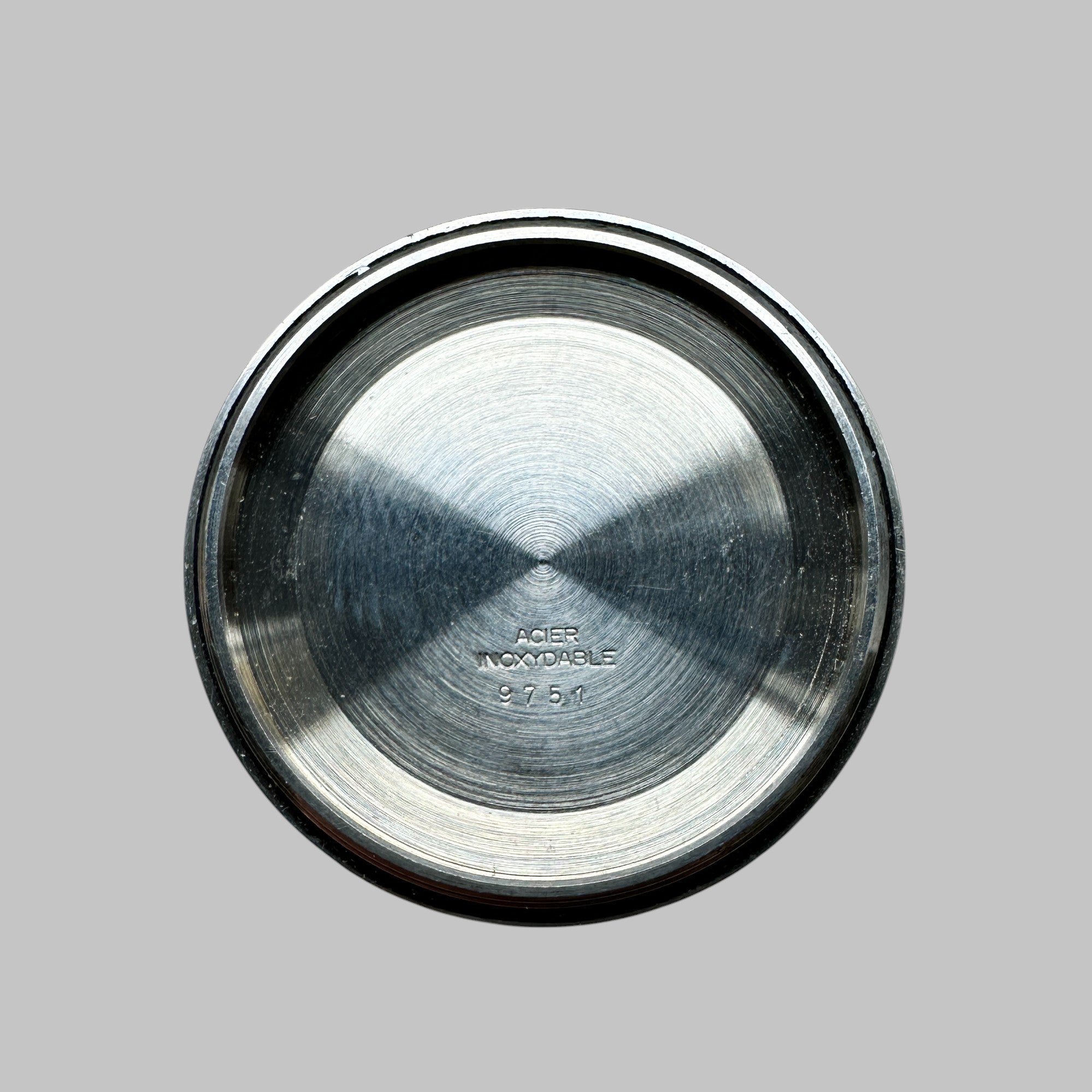 Back of Genuine original vintage caseback from LEMANIA of the model REFERENCE 9751