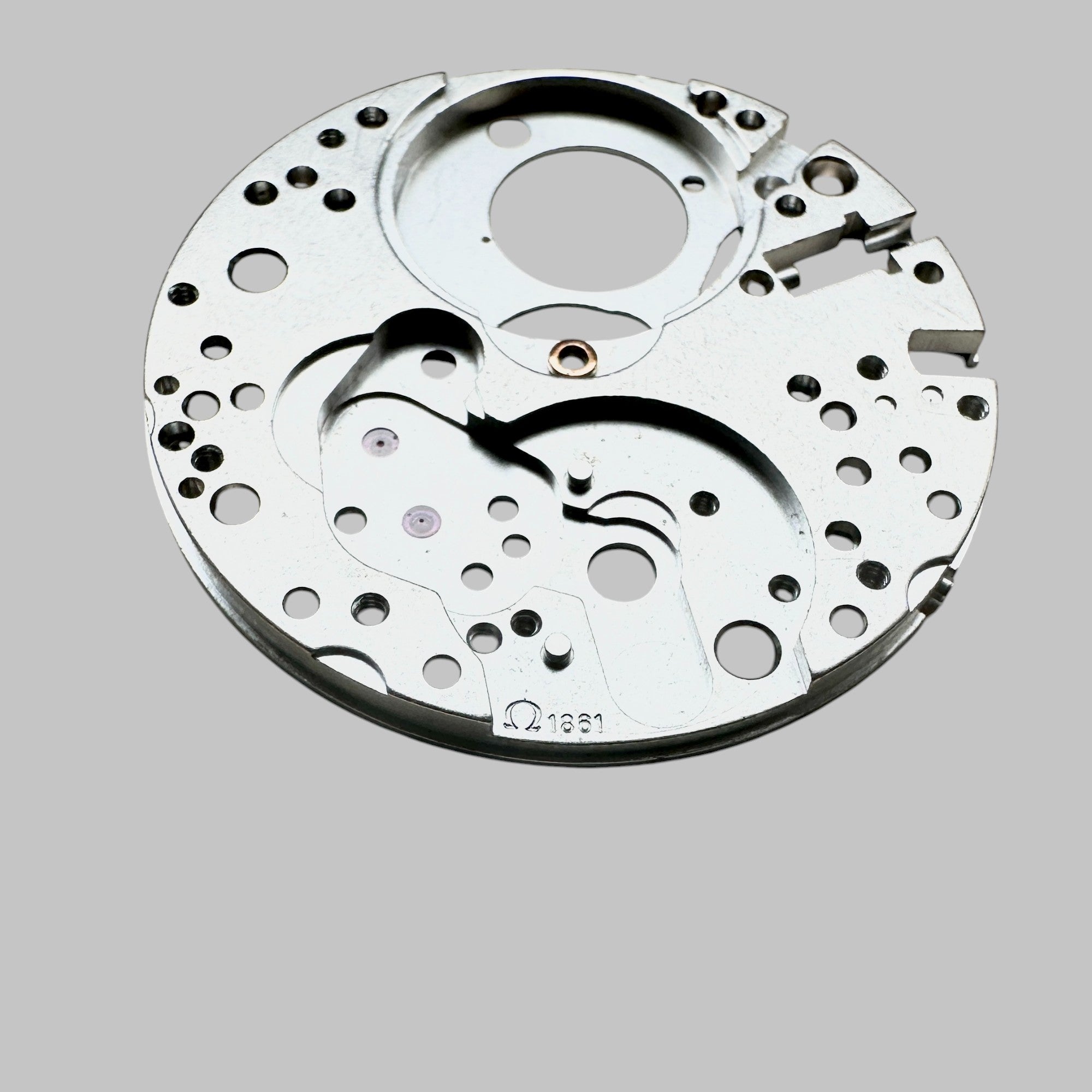 Back of Genuine original vintage mainplate from LEMANIA for caliber 1861 referenced with nomenclature 100