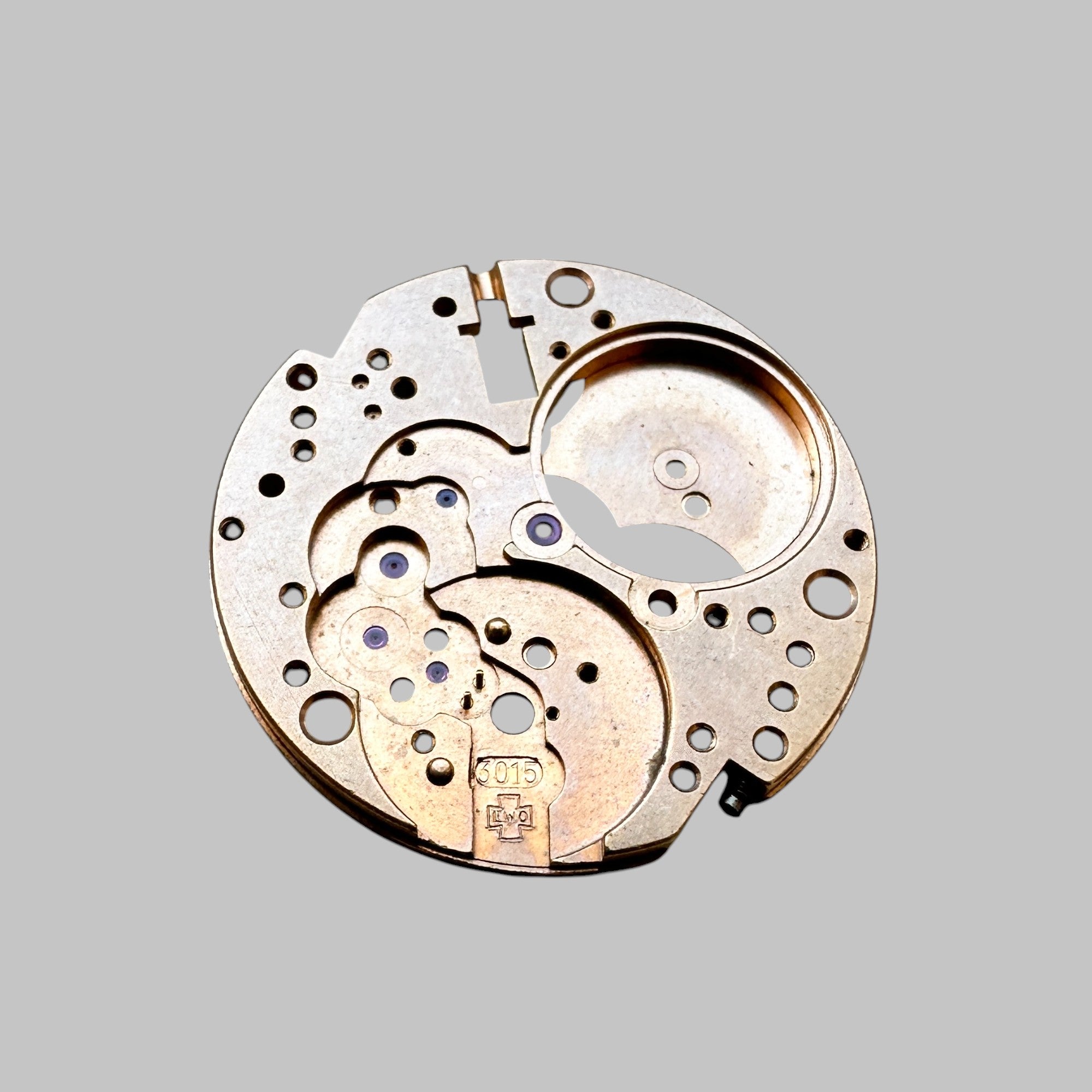 Genuine original vintage mainplate from LEMANIA for caliber 3015 referenced with nomenclature 100