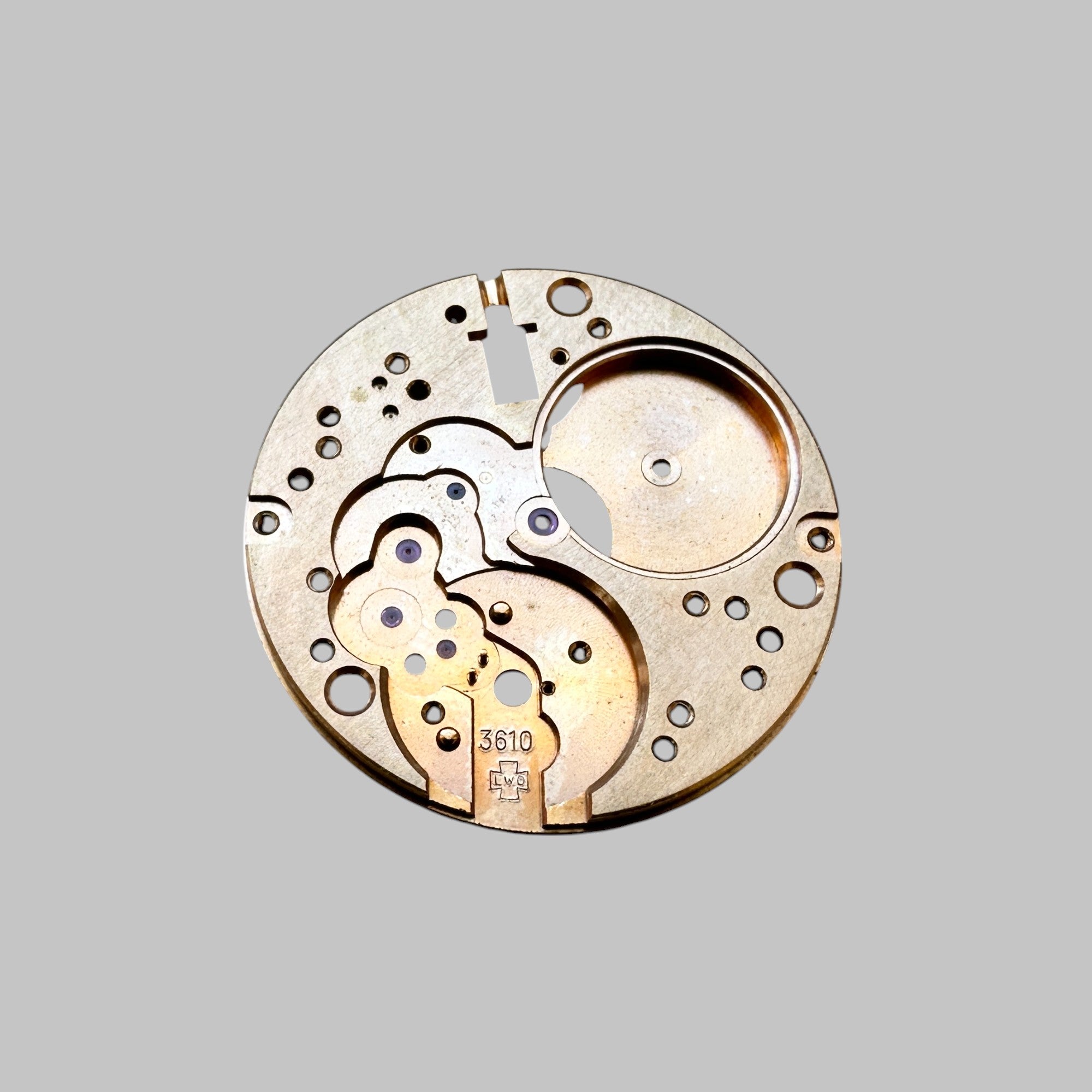 Genuine original vintage mainplate from LEMANIA for caliber 3610 referenced with nomenclature 100