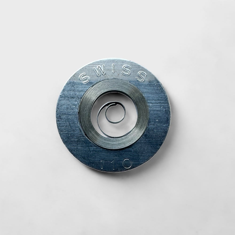 Genuine original vintage barrel spring from VALJOUX for caliber 7730/7732/7733/7734/7736 referenced with nomenclature 770