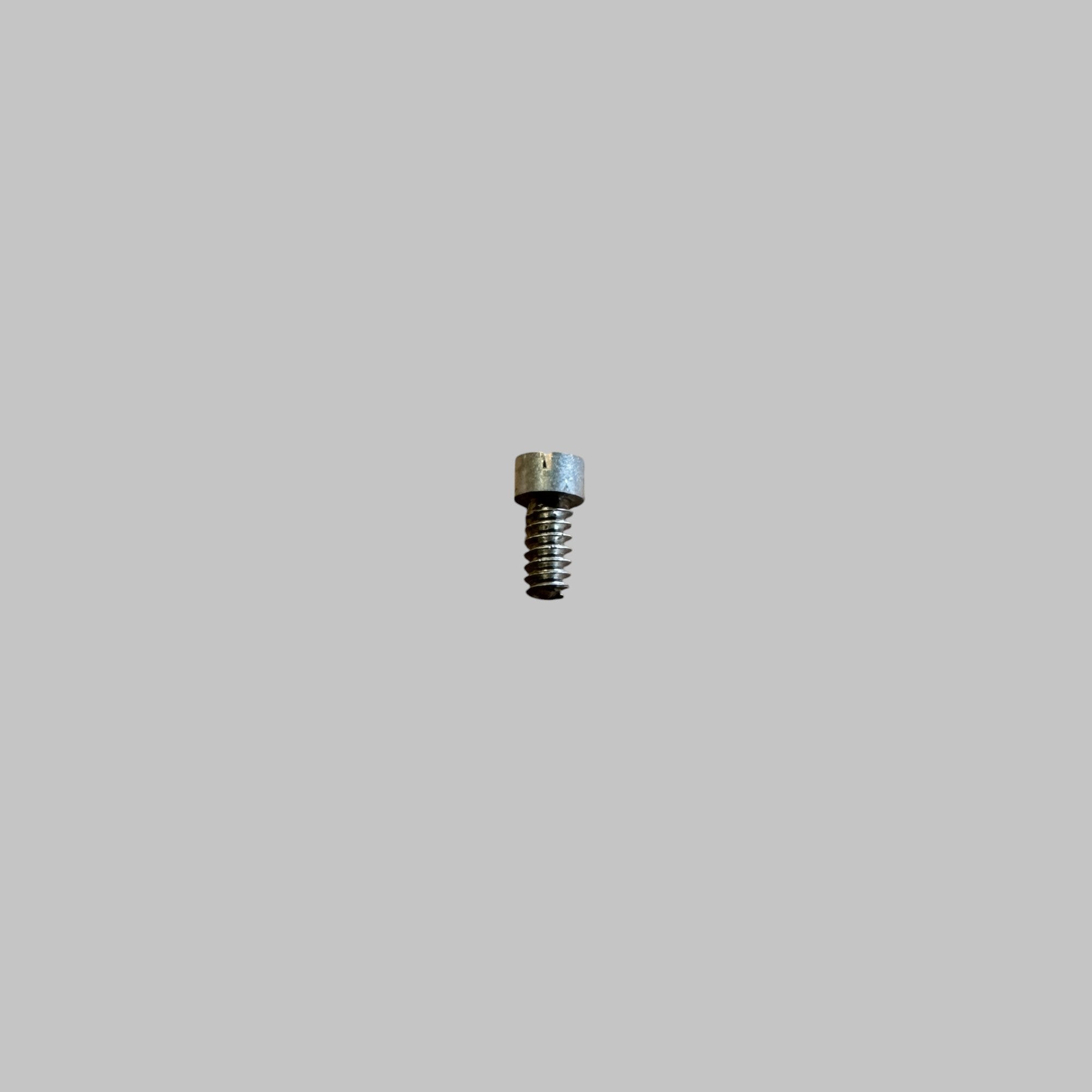 Genuine original vintage screw for barrel / train wheel / balance bridges from Venus for caliber 188 referenced with nomenclature 5106 / 5118 / 5121