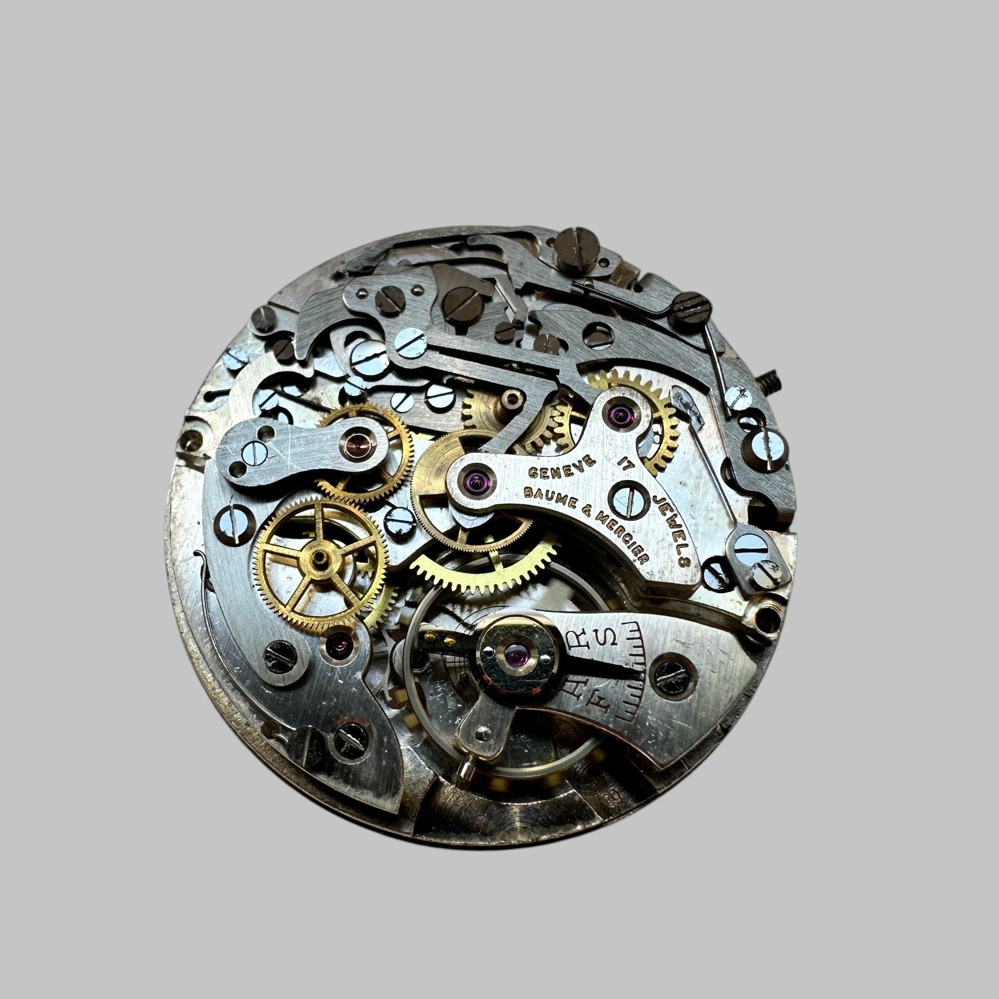 Genuine original vintage movement from Baume et Mercier for caliber Landeron 148 - side view