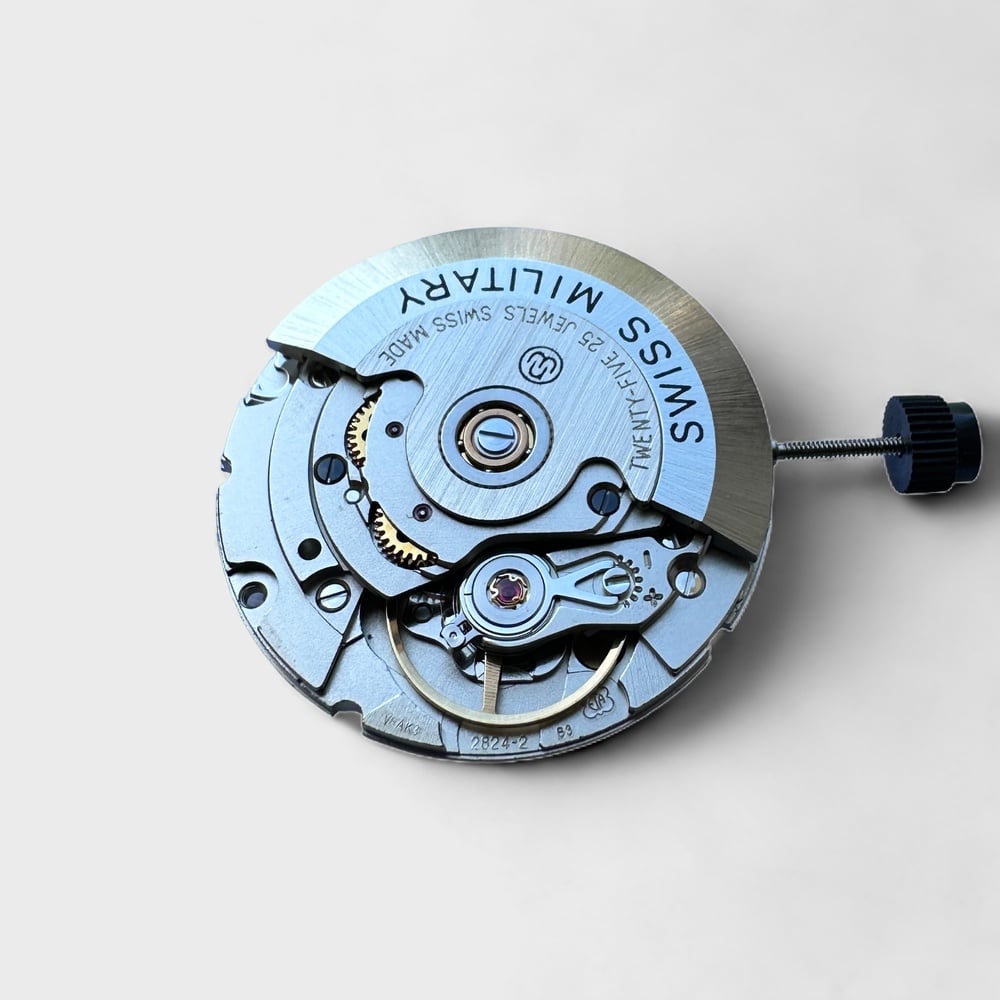 This is a picture of the ETA CAL. 2824-2 - AUTOMATIC MOVEMENT COMPLETE NEUTRAL watch component.