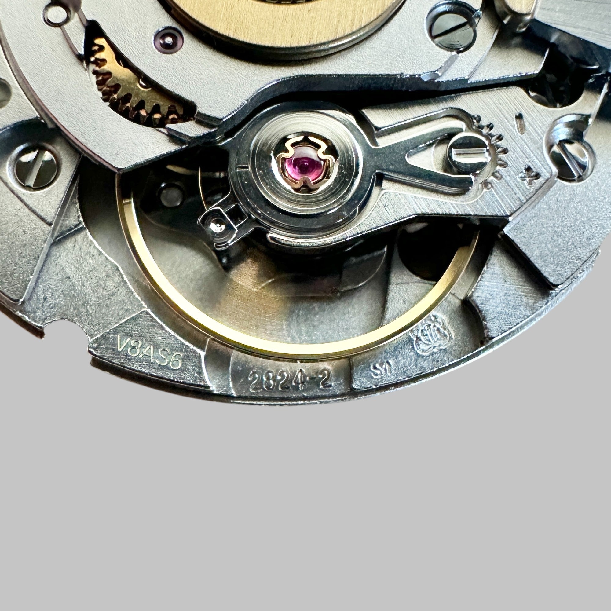 ETA CAL. 2824-2 - COMPLETE MOVEMENT NOS, ORIGINAL. WITHOUT HOUR WHEEL