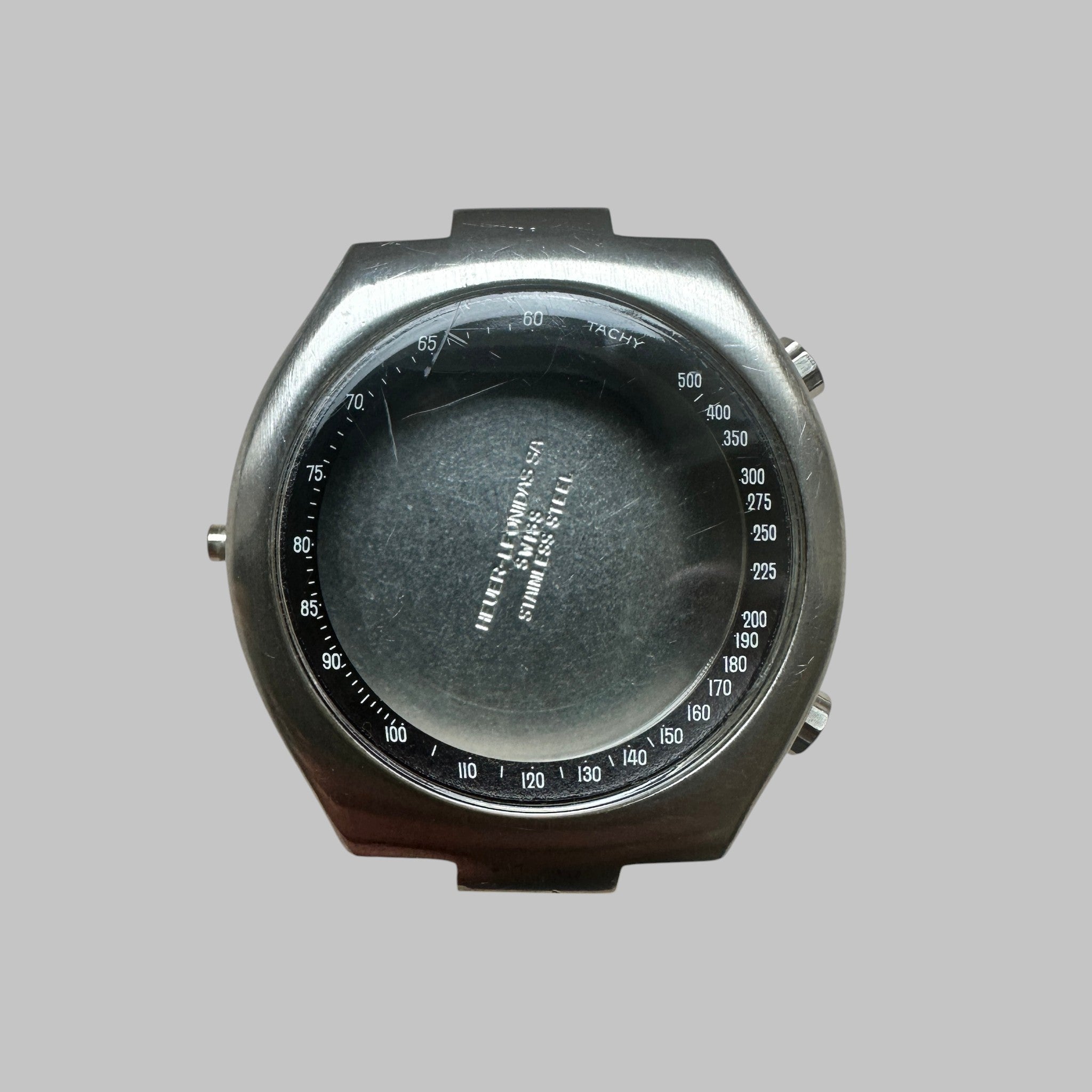 Genuine original vintage case from Heuer of the model 110.203 of line DAYTONA - side view