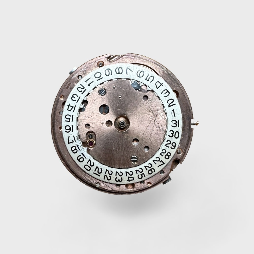 This is a picture of the OMEGA CAL. 562 - AUTOMATIC MOVEMENT COMPLETE watch component.