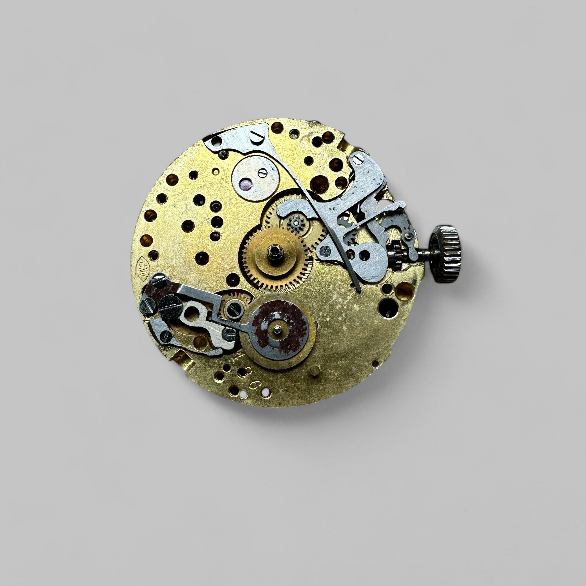 UNIVERSAL CAL. 281 - MECHANICAL MOVEMENT (MIN COUNTER JUMPING SPRING BROKEN)