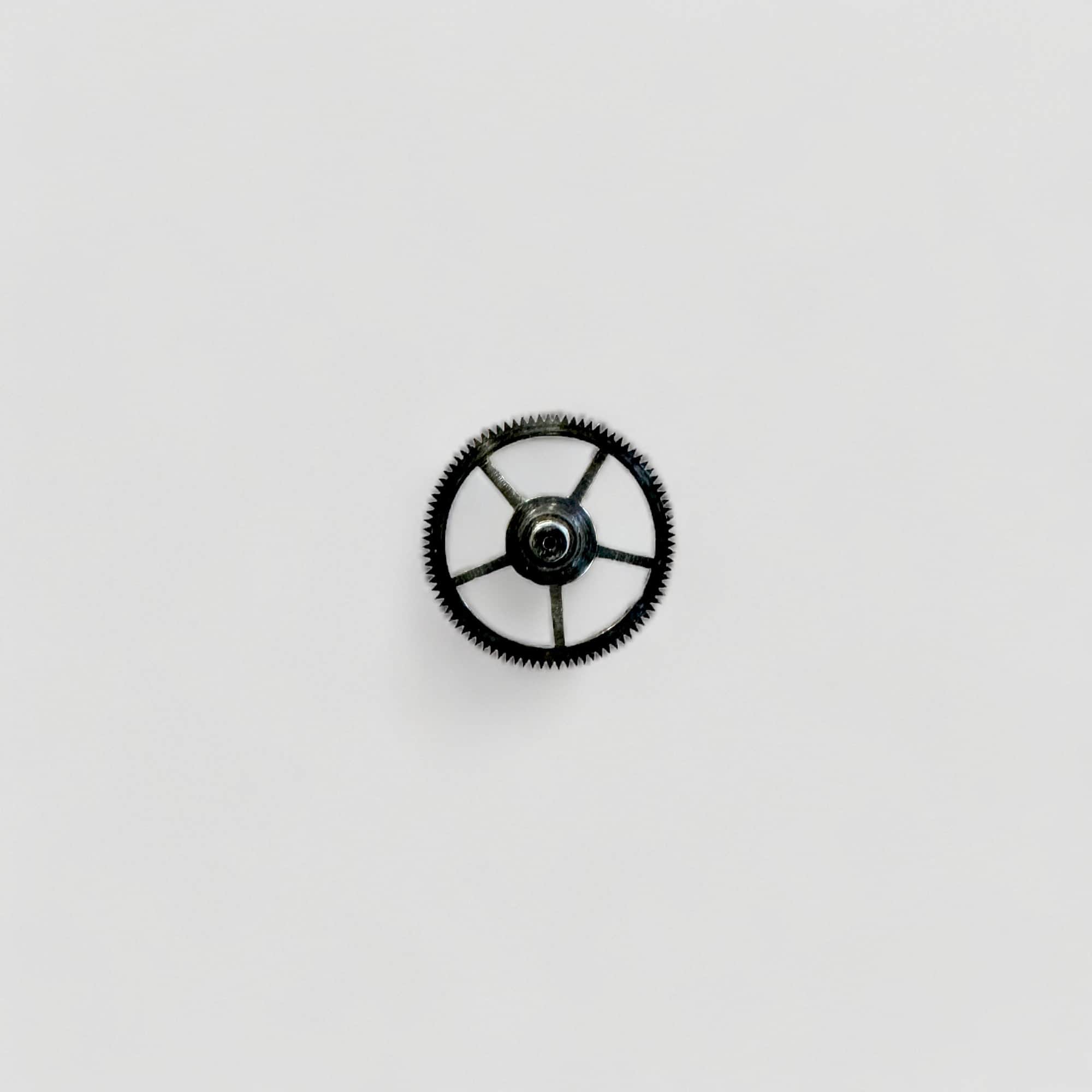 This is a picture of the VALJOUX CAL. 72 - DRIVING WHEEL 8060 watch component.